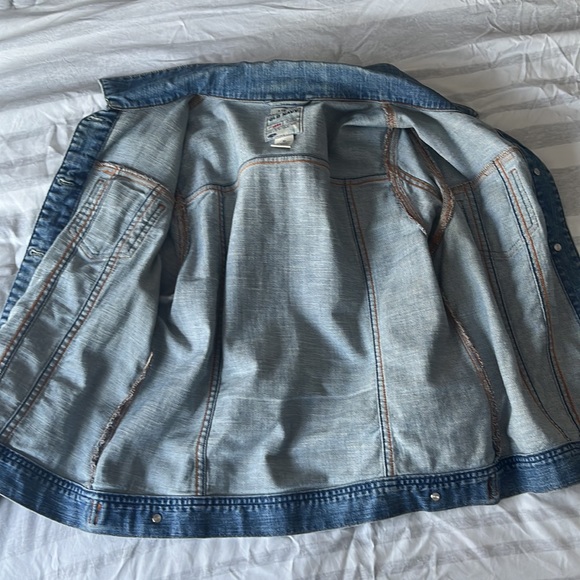 Women’s Old Navy Denim Jacket - Medium - Picture 6 of 6